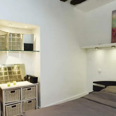 Cute Apartment#2 Beds# Rue Saint Denis