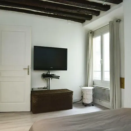 Cute Apartment#2 Beds# Rue Saint Denis * Paris