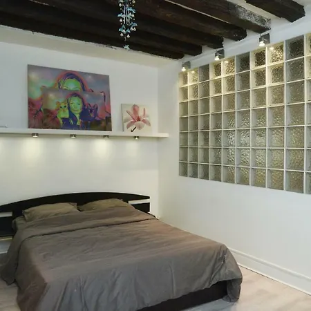 Apartment Cute Apartment#2 Beds# Rue Saint Denis *