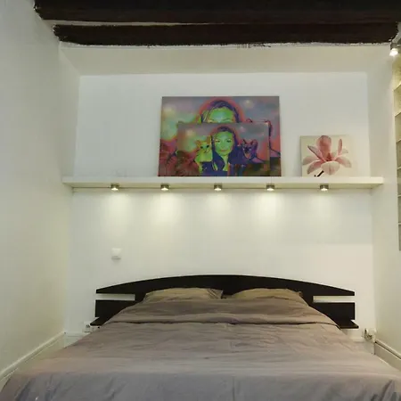 Cute Apartment#2 Beds# Rue Saint Denis Paris